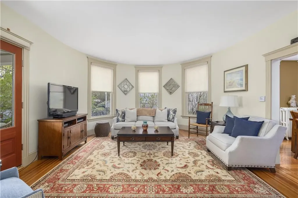 64 Bateman Avenue Newport RI 02840