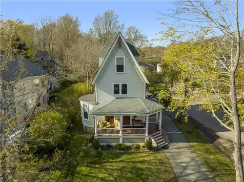 64 Bateman Avenue Newport RI 02840