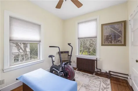 64 Bateman Avenue Newport RI 02840