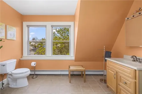 64 Bateman Avenue Newport RI 02840