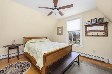 64 Bateman Avenue Newport RI 02840