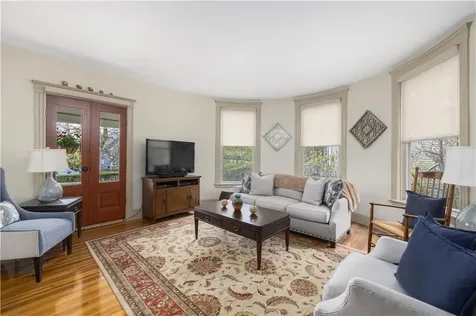 64 Bateman Avenue Newport RI 02840