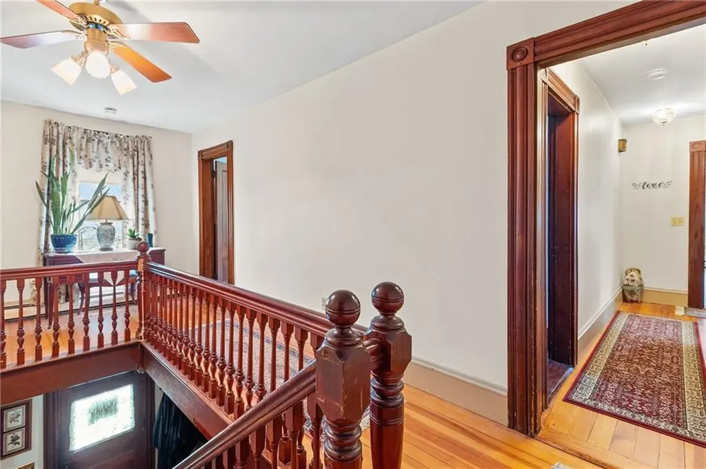 906 East Main Road Portsmouth RI 02871