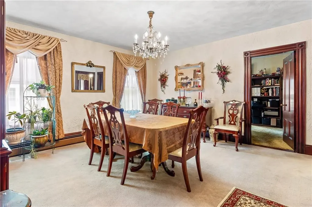 906 East Main Road Portsmouth RI 02871
