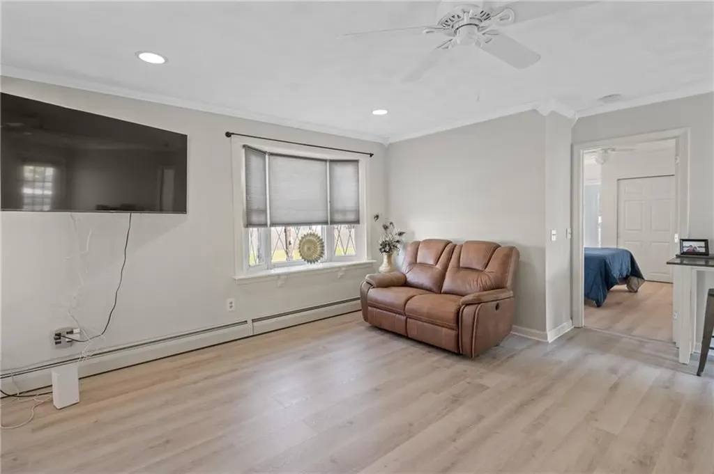 331 Church Avenue Warwick RI 02889