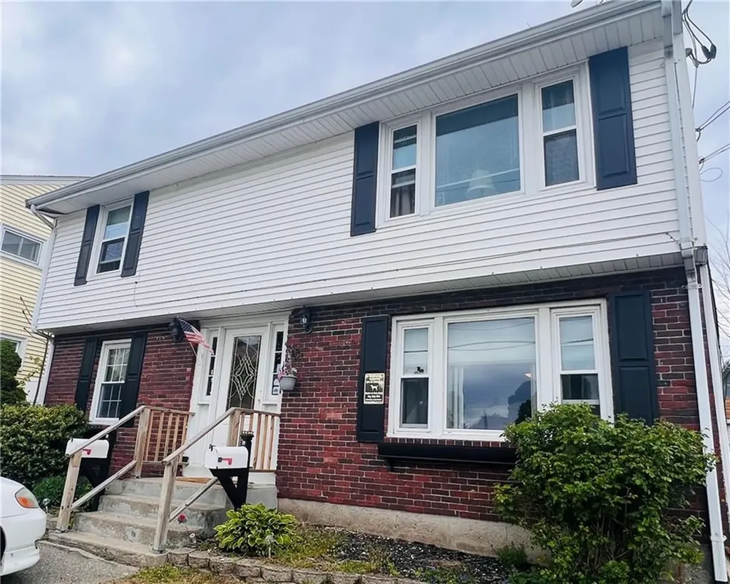 19 West Lawn Avenue Pawtucket RI 02860