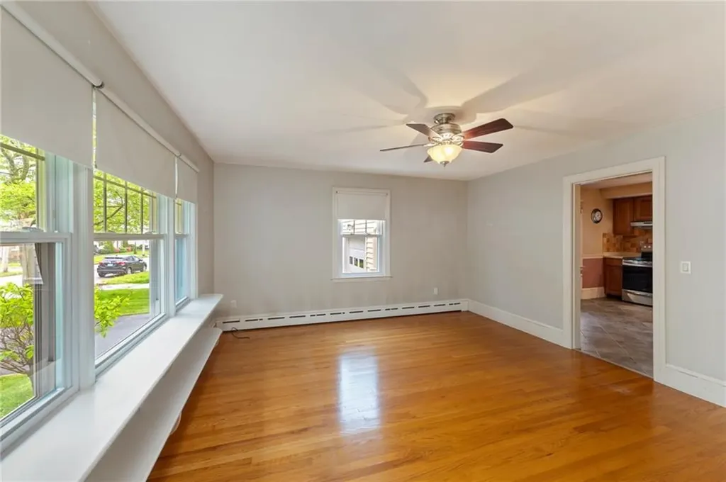 327 State Street Bristol RI 02809