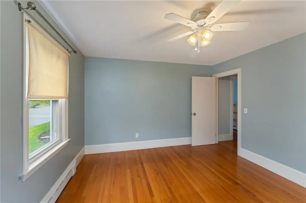 327 State Street Bristol RI 02809