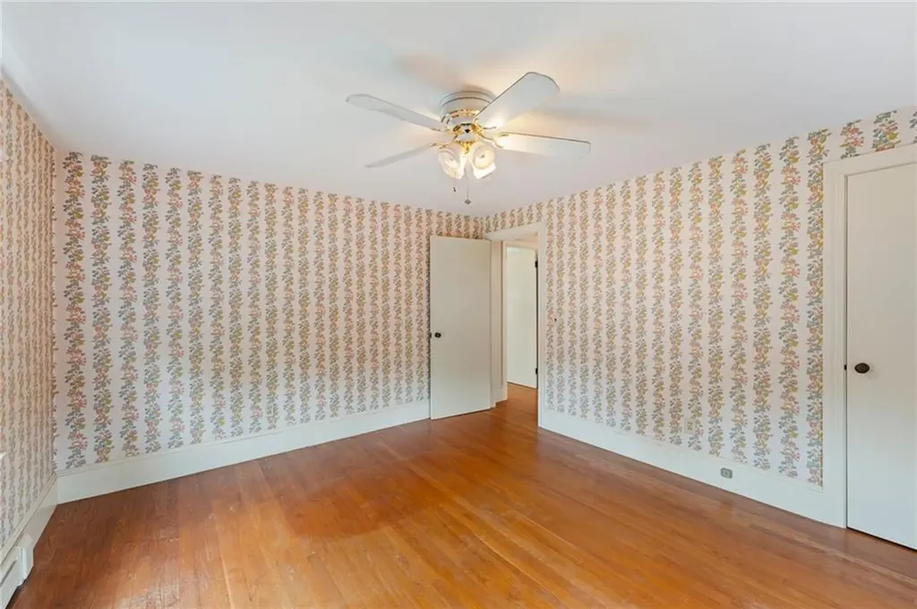 327 State Street Bristol RI 02809