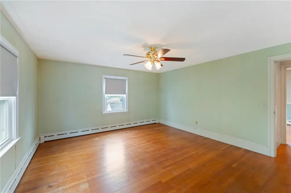 327 State Street Bristol RI 02809