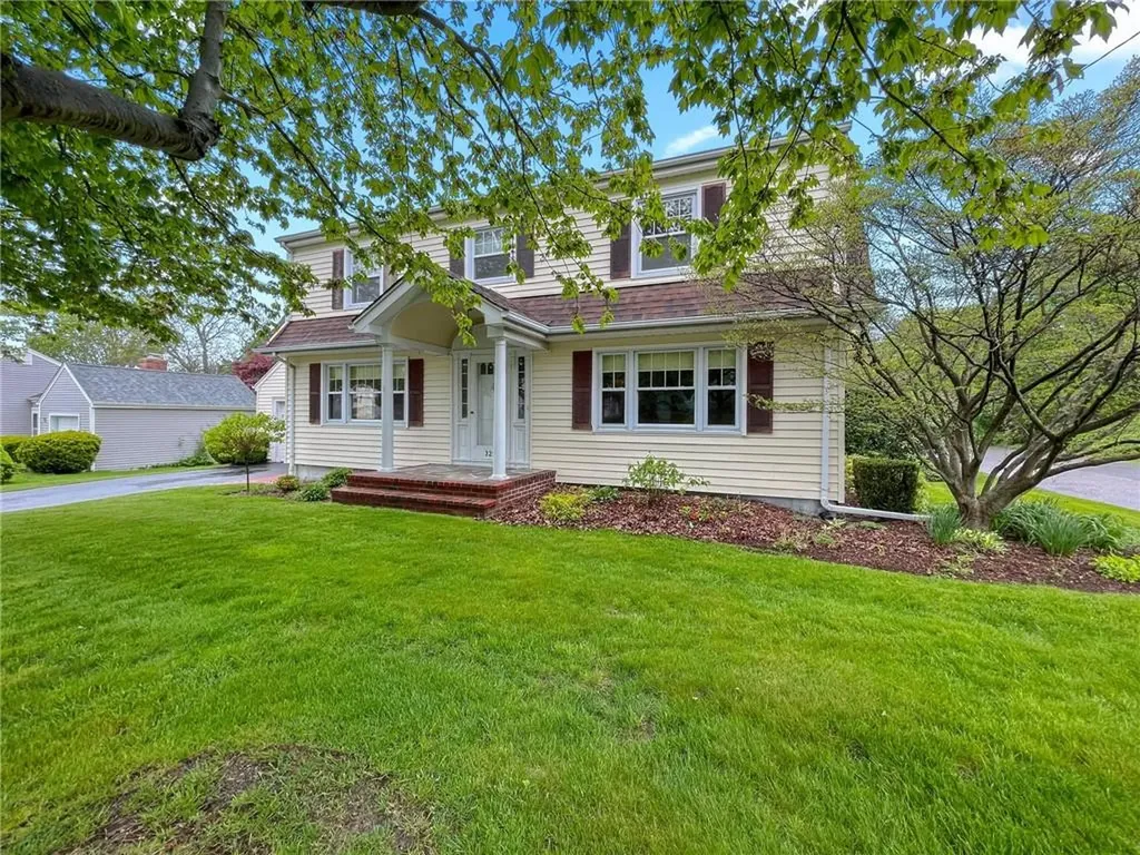 327 State Street Bristol RI 02809