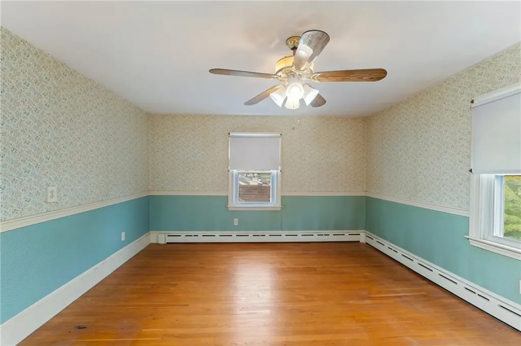 327 State Street Bristol RI 02809