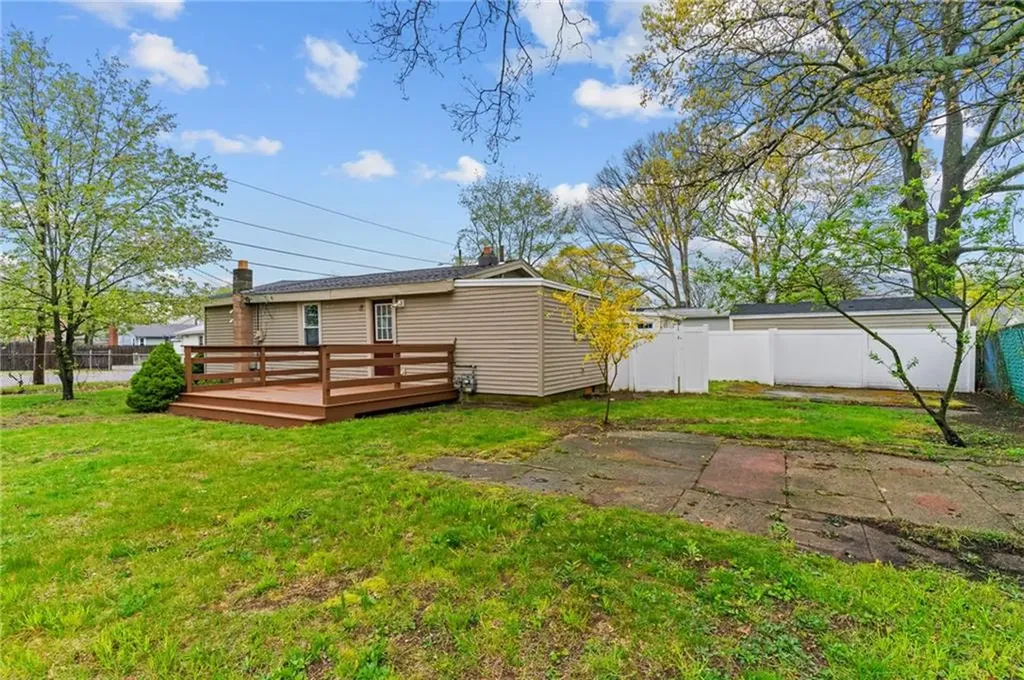 44 Northup Street Warwick RI 02889