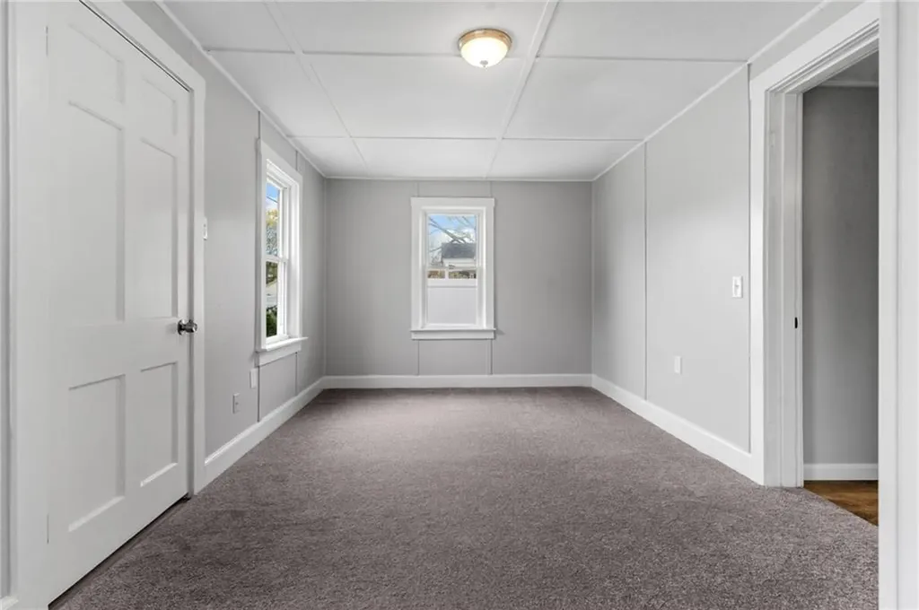 44 Northup Street Warwick RI 02889