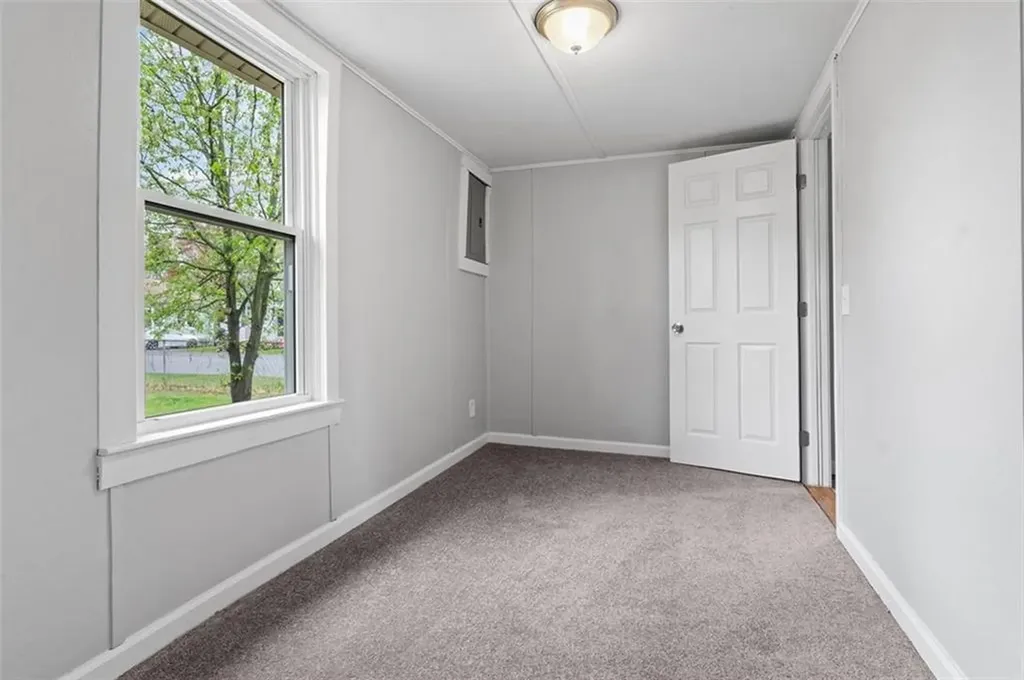 44 Northup Street Warwick RI 02889