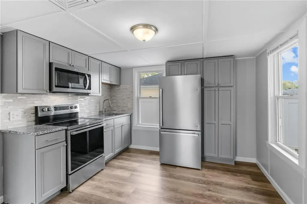 44 Northup Street Warwick RI 02889