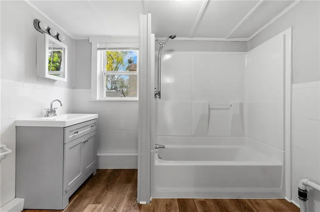 44 Northup Street Warwick RI 02889