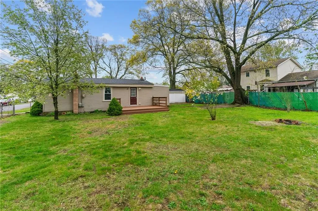 44 Northup Street Warwick RI 02889