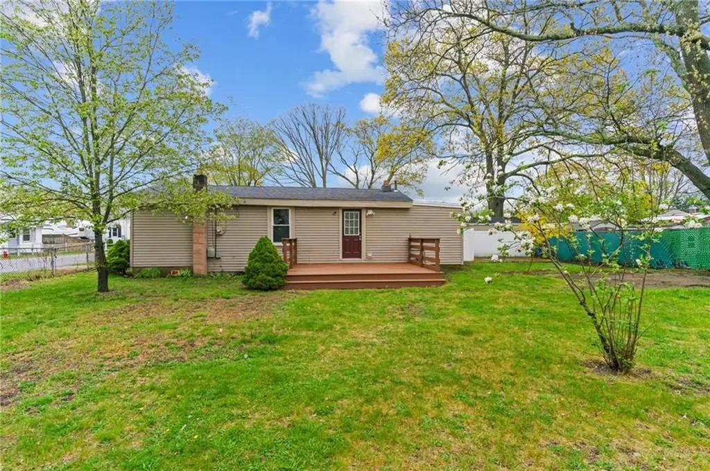 44 Northup Street Warwick RI 02889