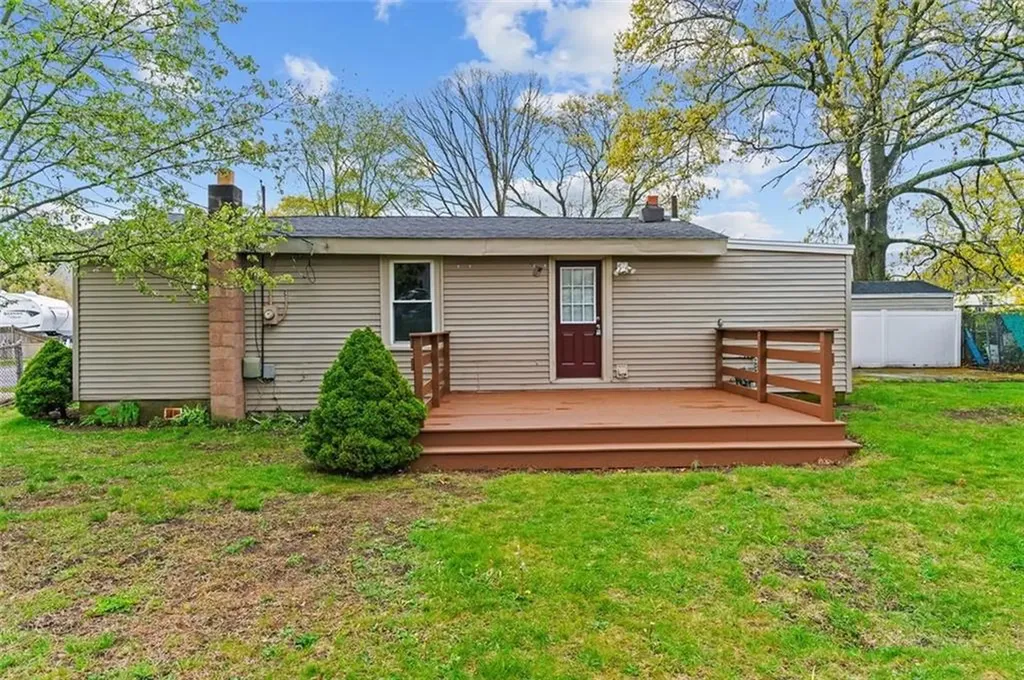 44 Northup Street Warwick RI 02889