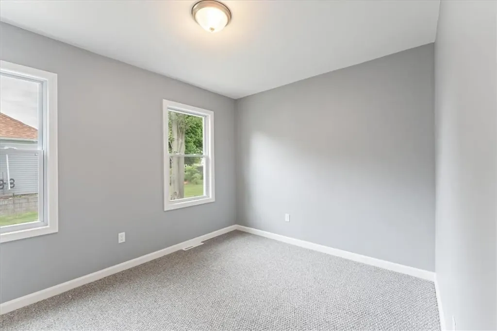 17 Bellevue Avenue Warwick RI 02888