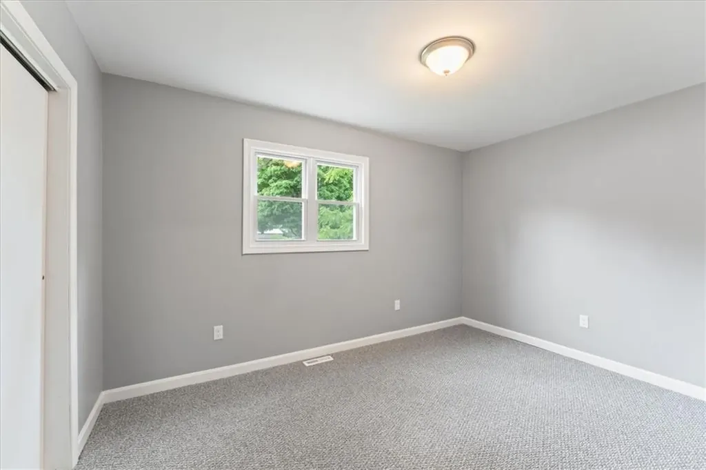 17 Bellevue Avenue Warwick RI 02888