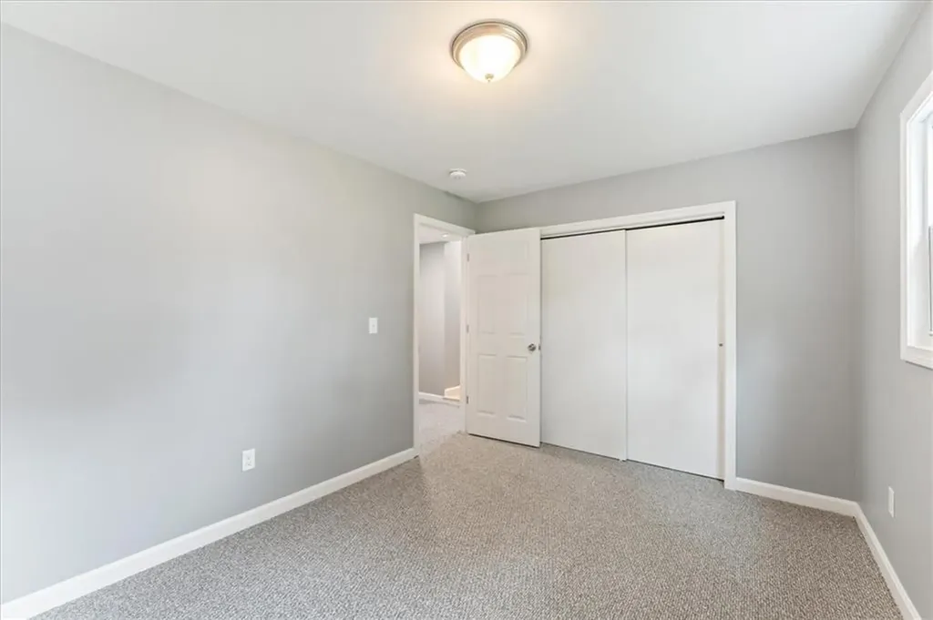 17 Bellevue Avenue Warwick RI 02888