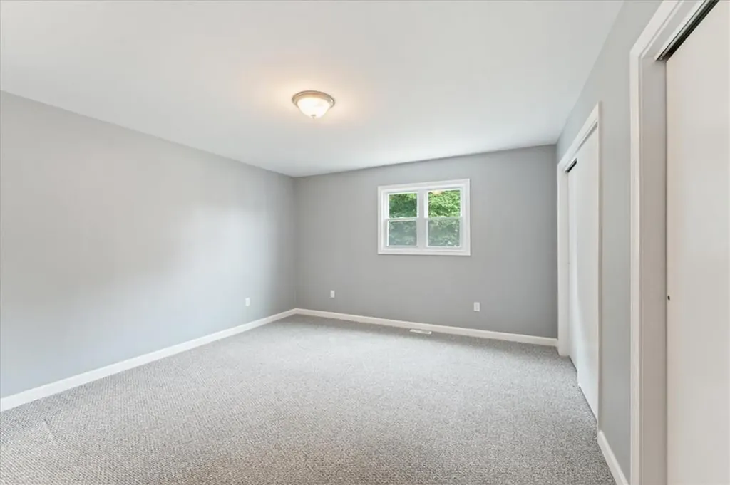 17 Bellevue Avenue Warwick RI 02888