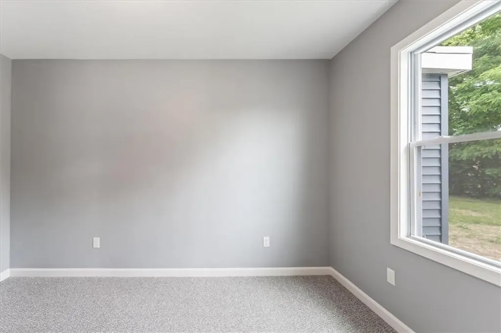 17 Bellevue Avenue Warwick RI 02888