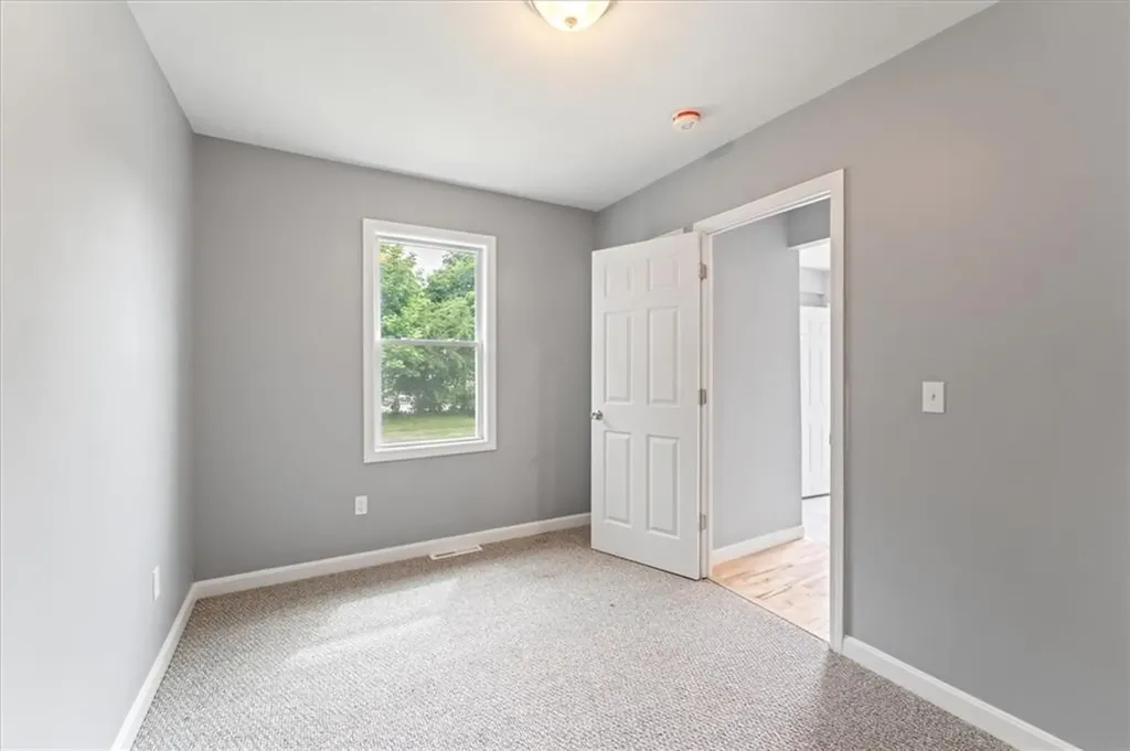 17 Bellevue Avenue Warwick RI 02888