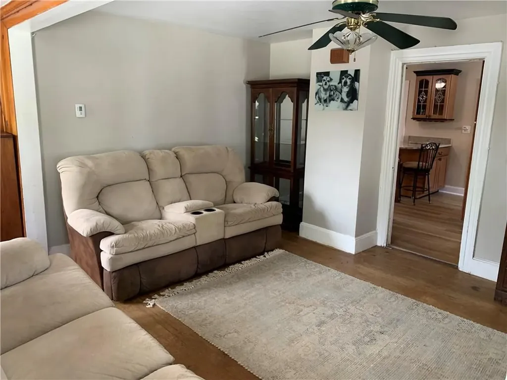 8 10 S Cornell Avenue Warren RI 02885