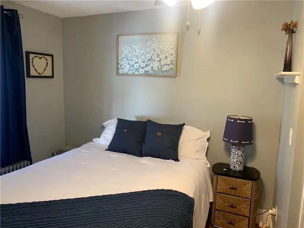 8 10 S Cornell Avenue Warren RI 02885