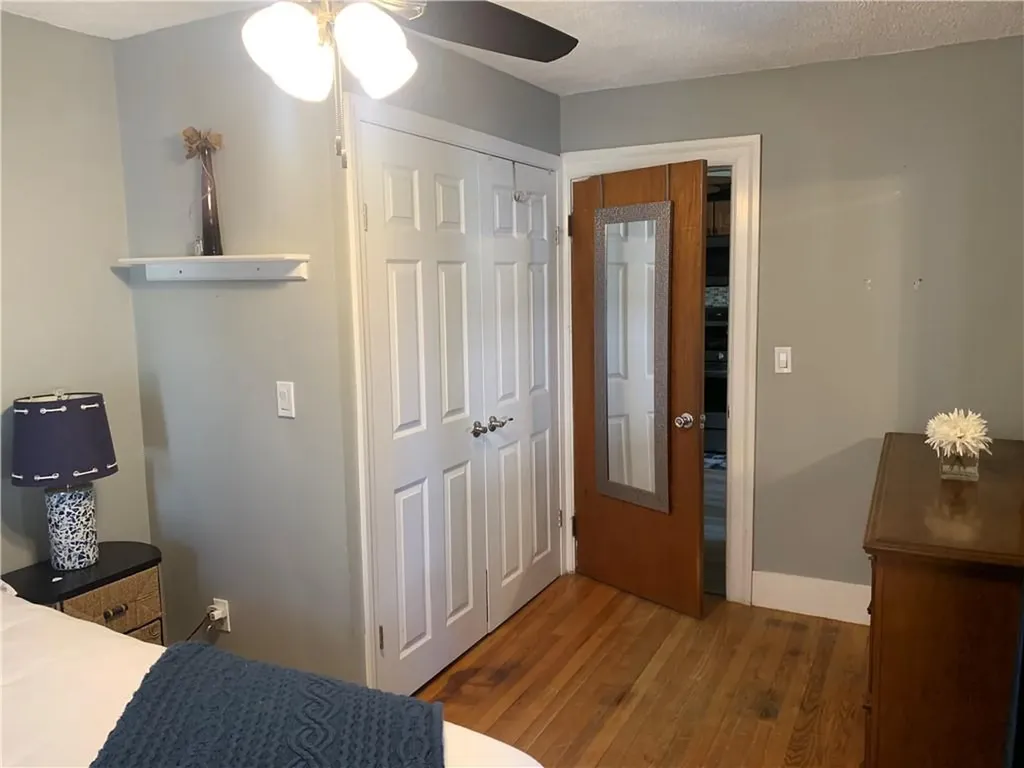 8 10 S Cornell Avenue Warren RI 02885
