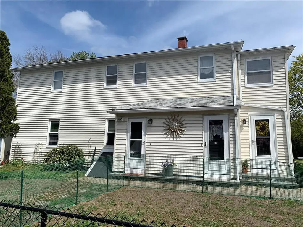 8 10 S Cornell Avenue Warren RI 02885