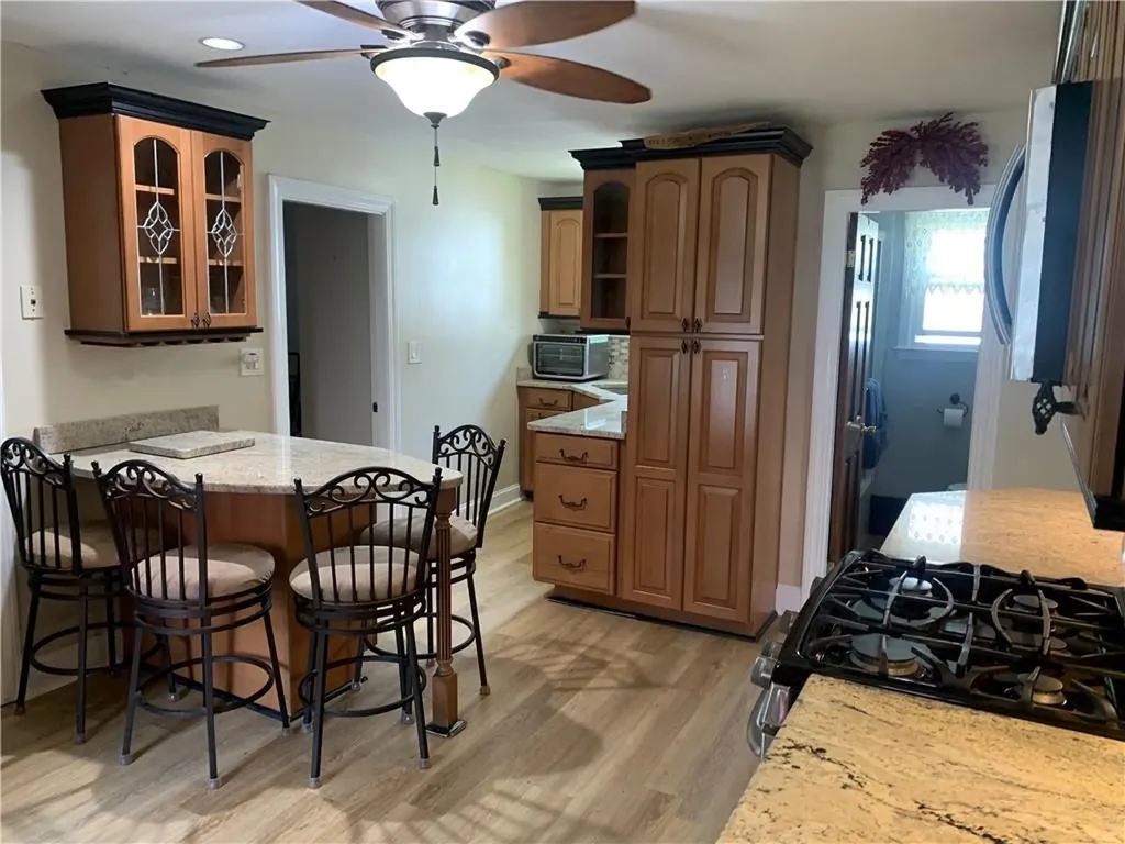 8 10 S Cornell Avenue Warren RI 02885
