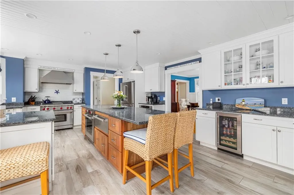 115 Gideon Lawton Lane Portsmouth RI 02871