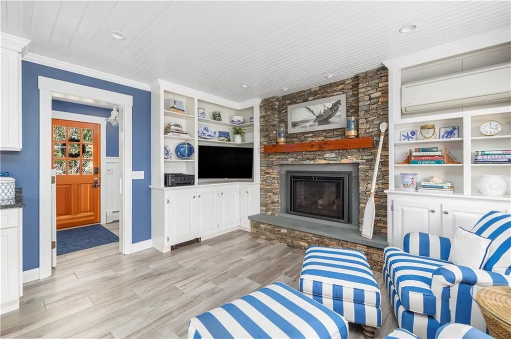 115 Gideon Lawton Lane Portsmouth RI 02871