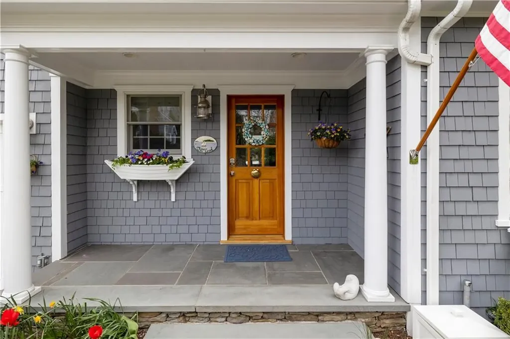 115 Gideon Lawton Lane Portsmouth RI 02871