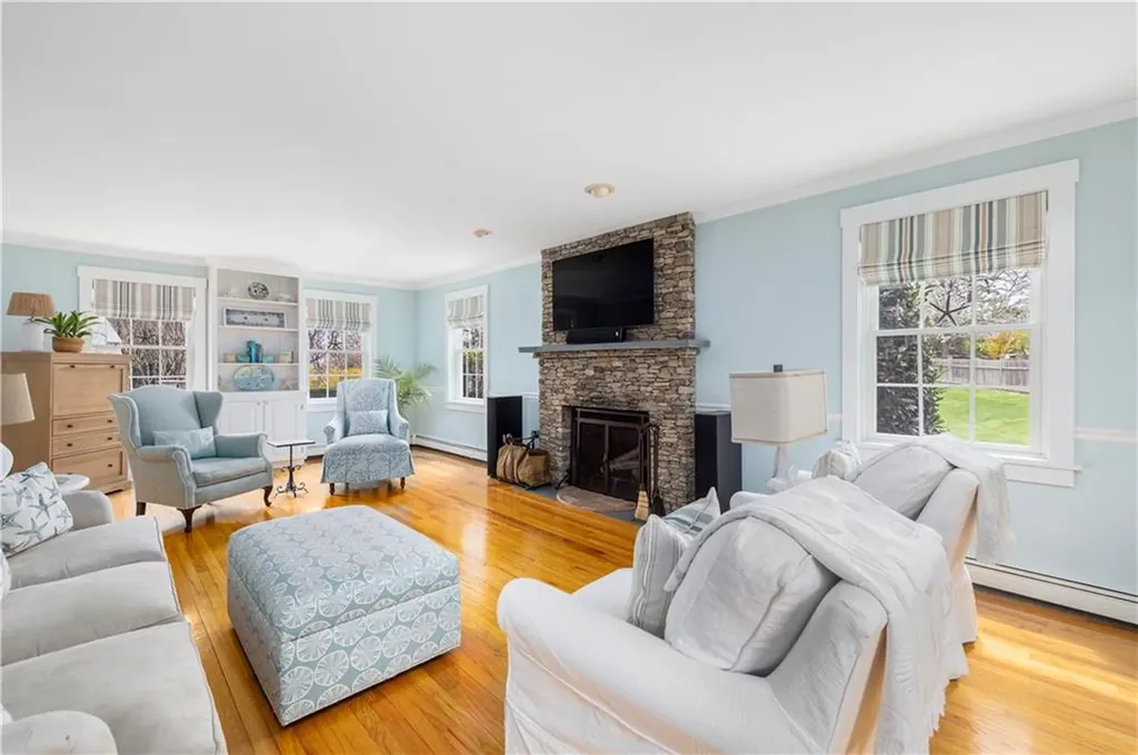 115 Gideon Lawton Lane Portsmouth RI 02871