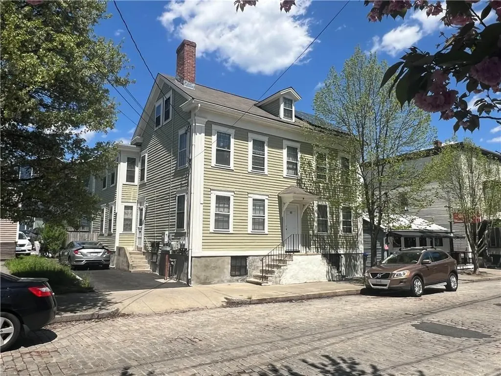 475 West Fountain Street Providence RI 02903