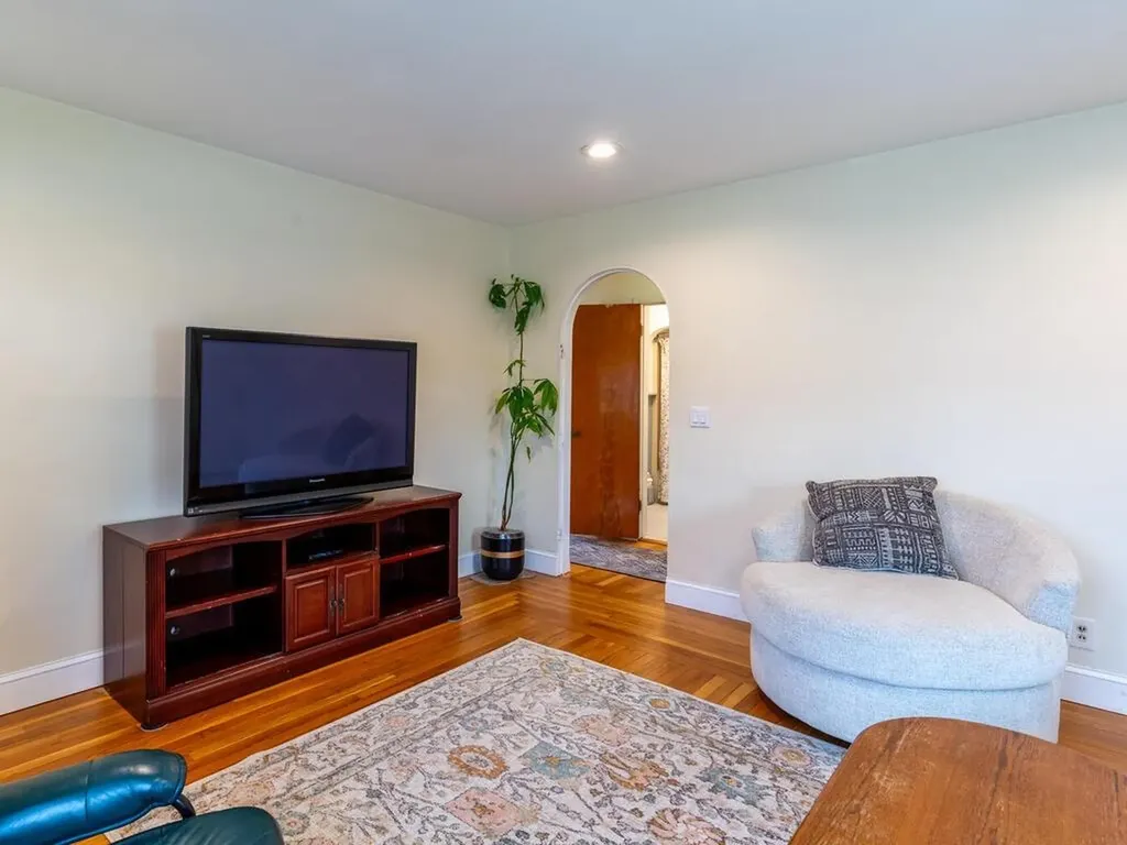 2 Thompson Avenue Westerly RI 02891