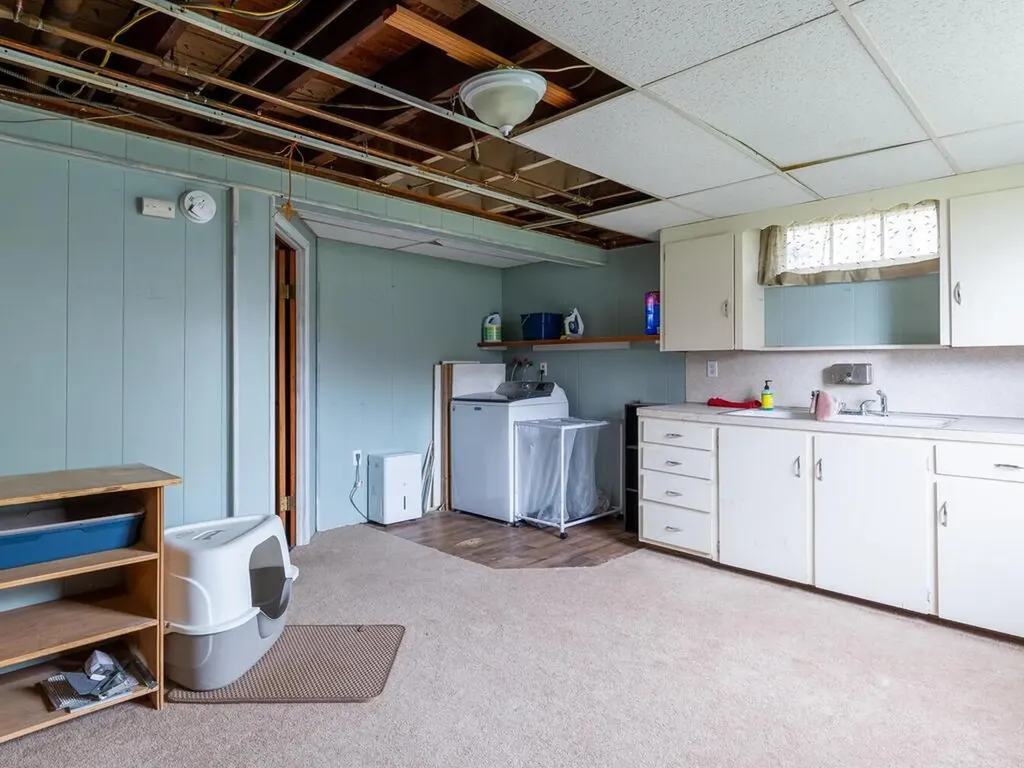 2 Thompson Avenue Westerly RI 02891