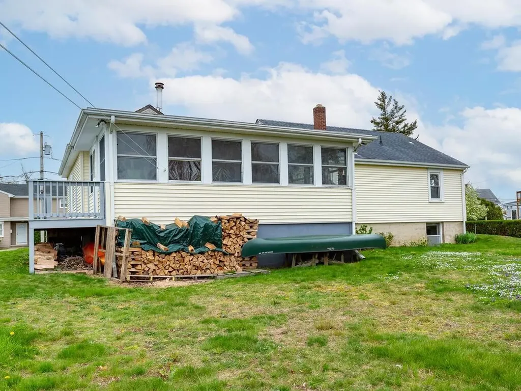 2 Thompson Avenue Westerly RI 02891