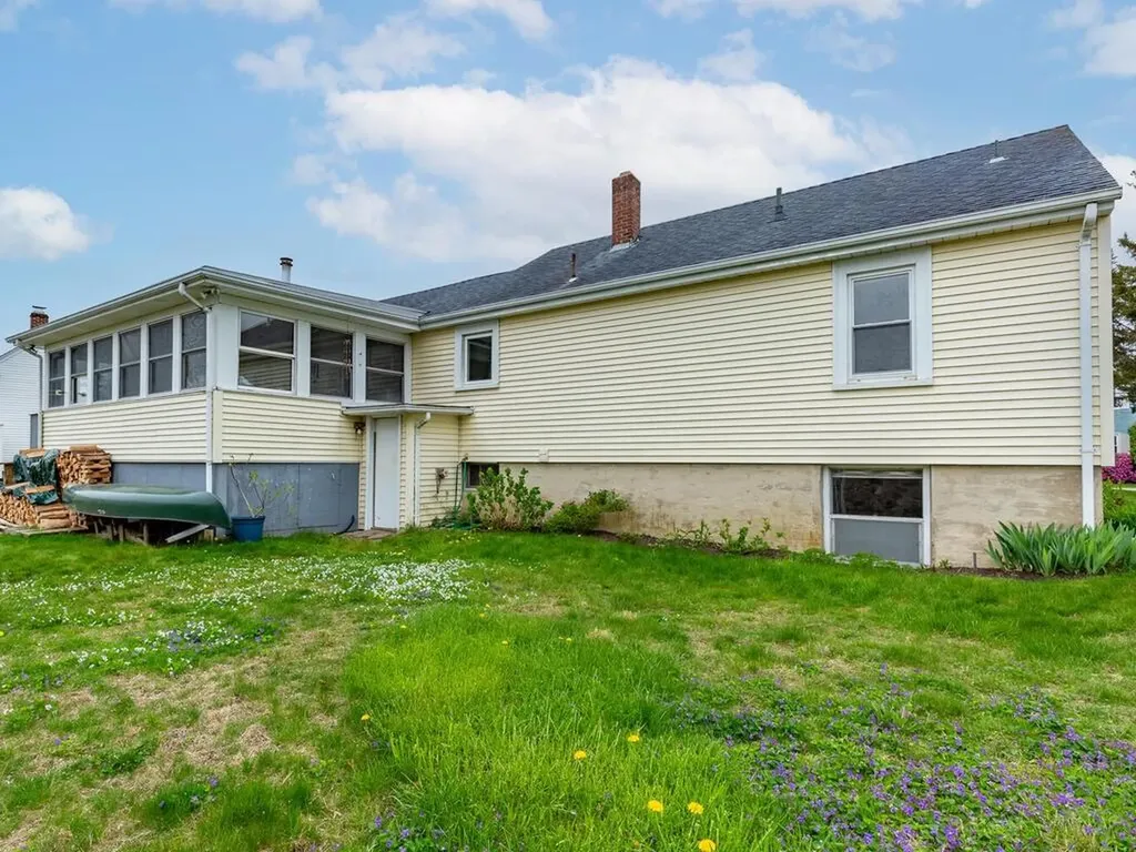 2 Thompson Avenue Westerly RI 02891