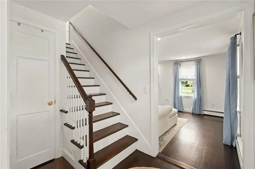 5 Ferncliff Road Barrington RI 02806