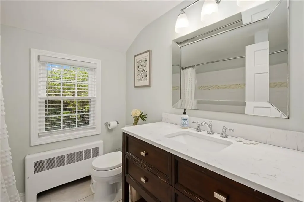 5 Ferncliff Road Barrington RI 02806