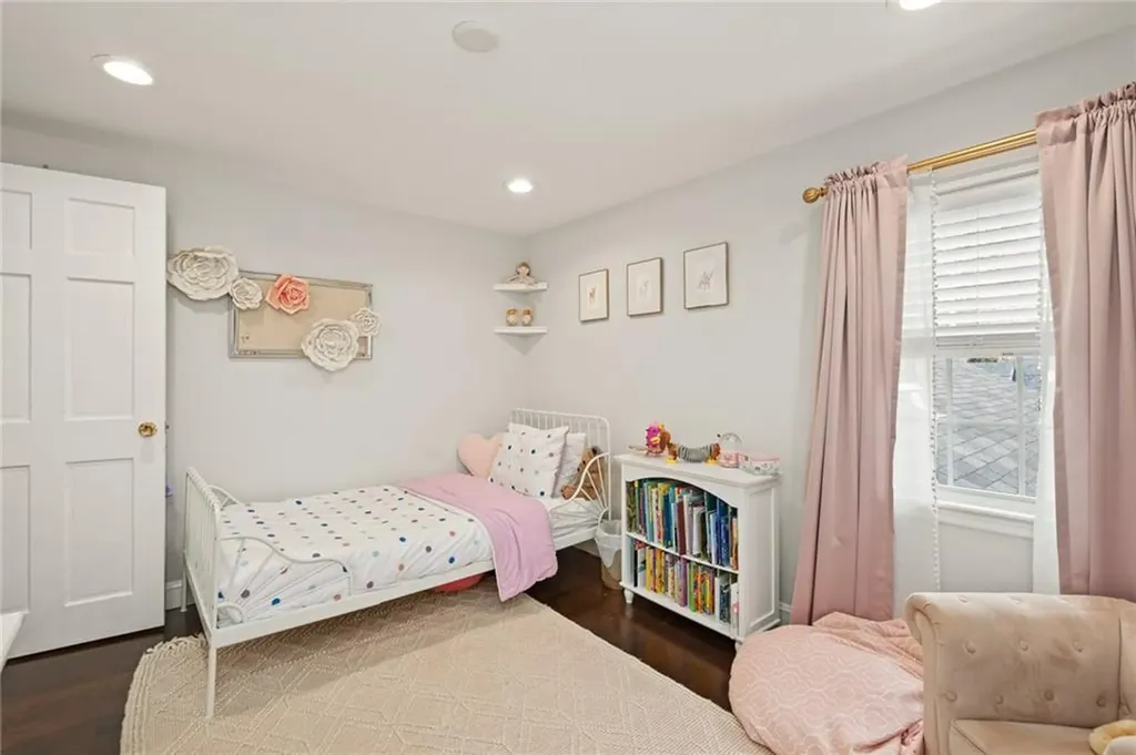 5 Ferncliff Road Barrington RI 02806