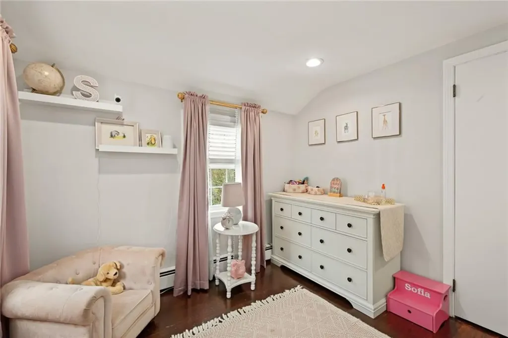 5 Ferncliff Road Barrington RI 02806