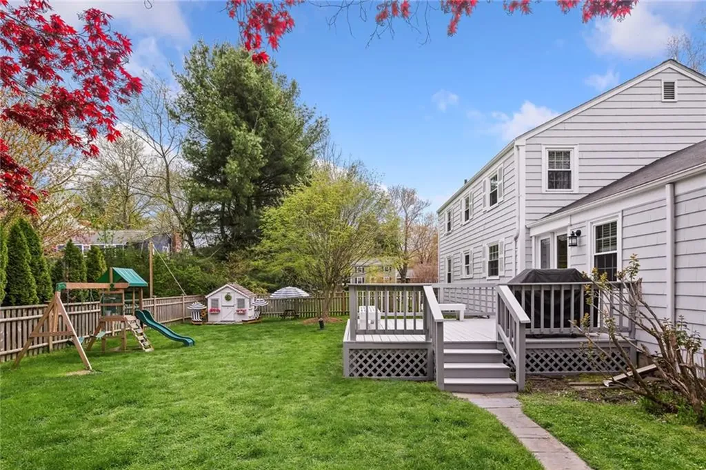 5 Ferncliff Road Barrington RI 02806
