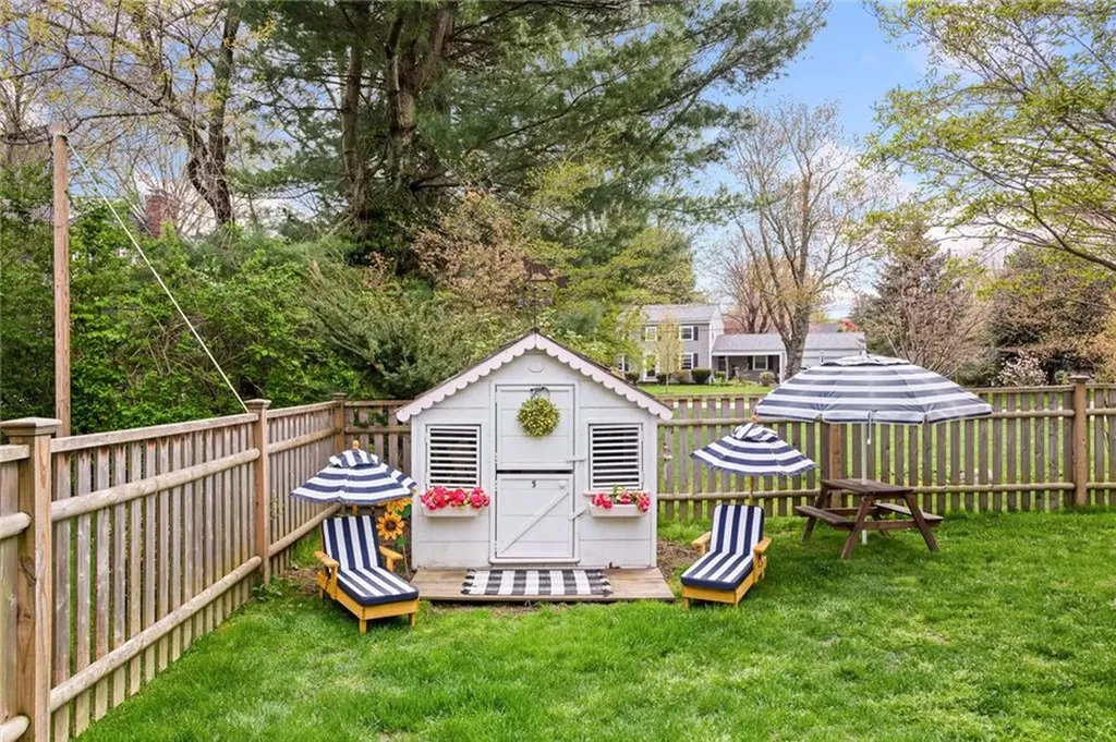 5 Ferncliff Road Barrington RI 02806